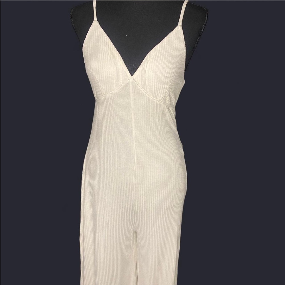 Elegant Cream Ribbed Spaghetti Strap Jumpsuit